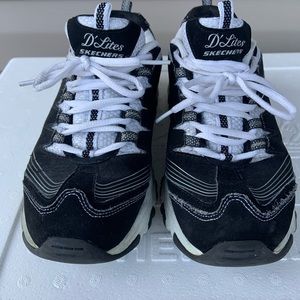 👟D’Lites by Sketchers memory foam sneakers👟